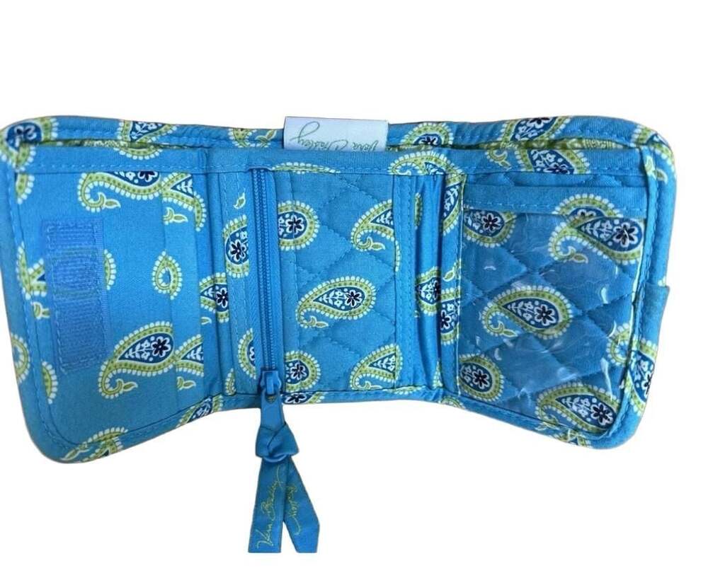Vera Bradley Bermuda Blue Quilted Trifold Wallet Retired Used Excellent
